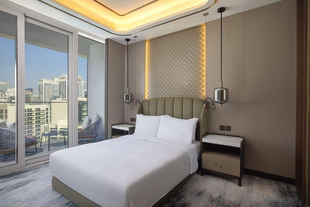 Embassy Suites By Hilton Dubai Business Bay Ruang foto