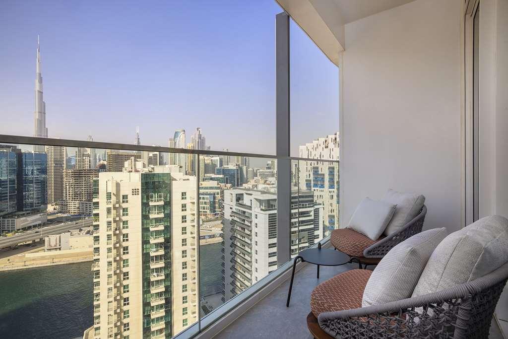 Embassy Suites By Hilton Dubai Business Bay Ruang foto